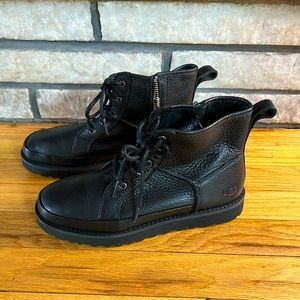 UGG Black Deconstructed Size 8
